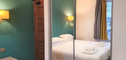 Bath Road En Suite Rooms Condo in Swindon