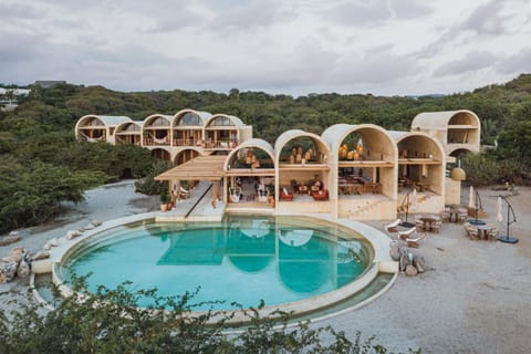 Bird's eye view, Swimming pool