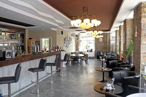 Lounge or bar, Seating area