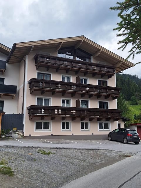 Property building, Parking