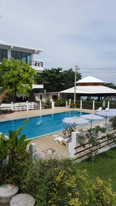 Samed Cliff Resort Resort in Phe
