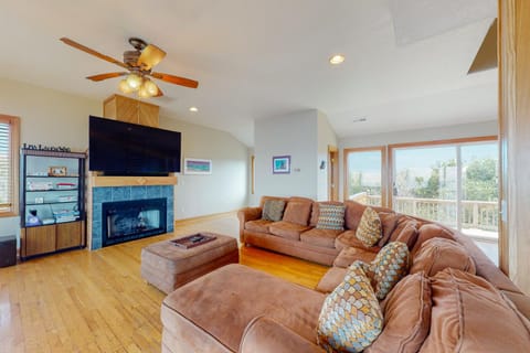 180 Degree View #30-F House in Frisco