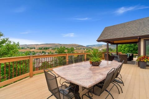 Outstanding Home, Incredible Views, Near Reservoir Haus in Fort Collins
