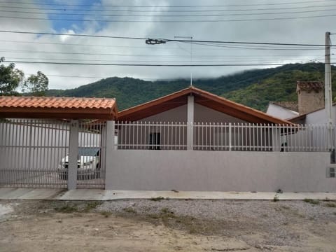 Property building, Mountain view, Street view