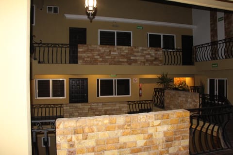 Property building, Patio, Balcony/Terrace