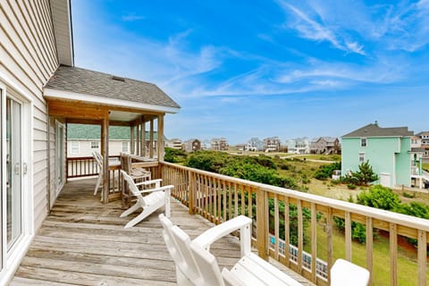 3 Little Birds #14-H House in Hatteras Island