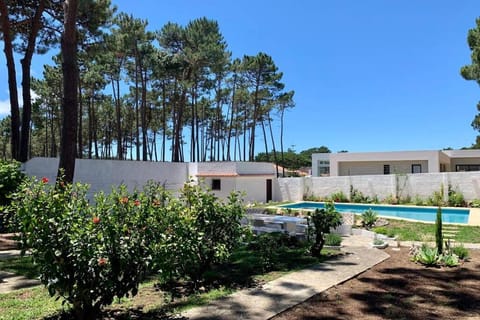 Oak Valley Flats Casa do Pinhal Colares Villa in Sintra