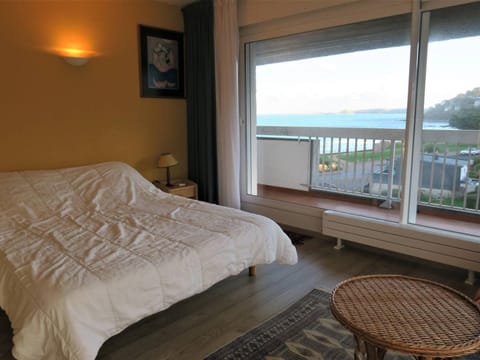 Appartement à Perros-Guirec avec Vue Panoramique, Terrasse et Parking Privé - FR-1-368-271 Apartment in Perros-Guirec