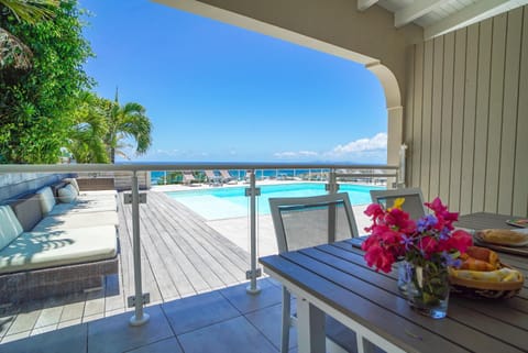 Balcony/Terrace, Pool view, Swimming pool