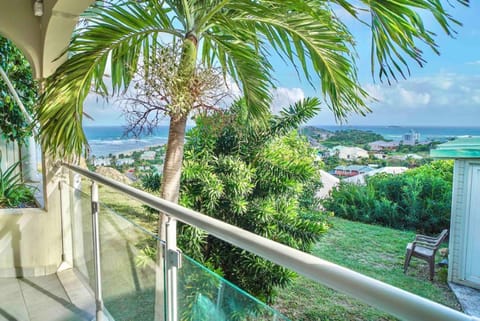 V4 Magical view of the ocean and Saint Barth House in Sint Maarten