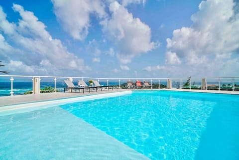 V4 Magical view of the ocean and Saint Barth House in Sint Maarten