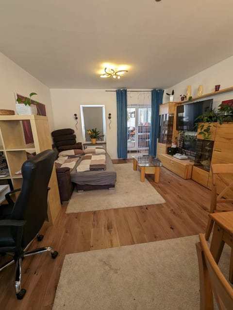 Direkt im Stadt-Zentrum, beim Metzger einchecken! Apartment in Koblenz