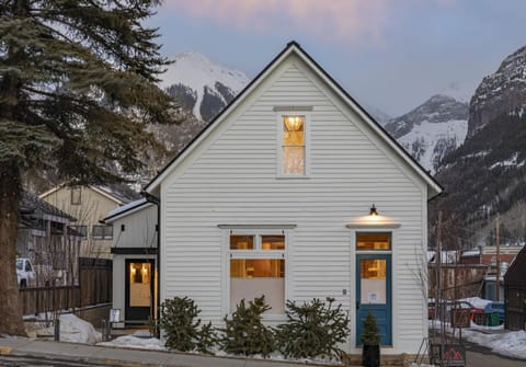 Splendid Home in the Heart of Telluride Town House in Telluride