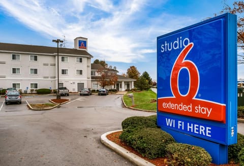 Motel 6 Fishers, In - Indianapolis Hotel in Fishers