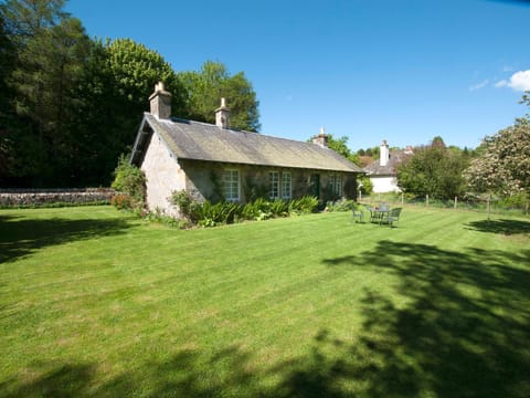 Middle Cottage - Tarvit House in Scotland