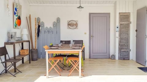 Au lieu dit La Passe , Villa individuelle de plain pied, avec beaucoup de charme Villa in La Couarde-sur-Mer