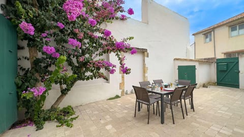 Patio, Balcony/Terrace, Dining area