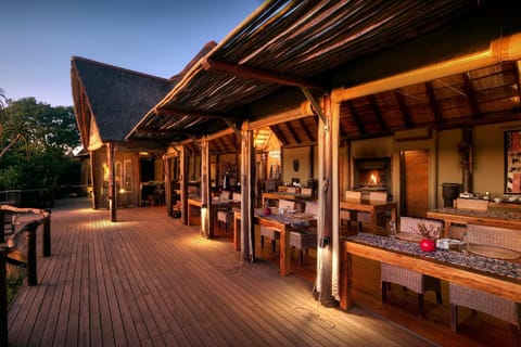 Bush Lodge – Amakhala Game Reserve Luxury tent in Eastern Cape