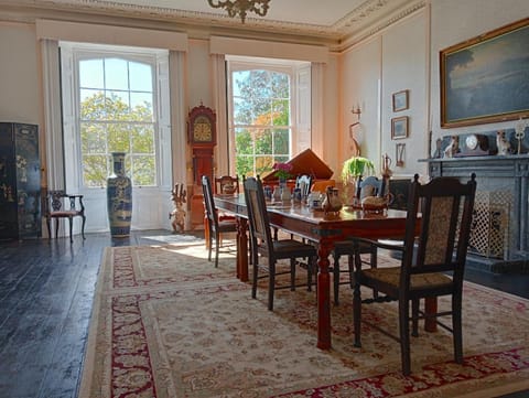 Decorative detail, Dining area, Internal: Not applicable to any particular room