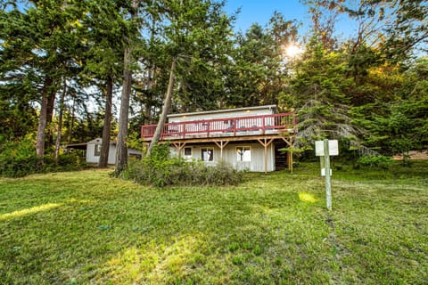 Marrowstone Island Beach Cabin Casa in Marrowstone Island