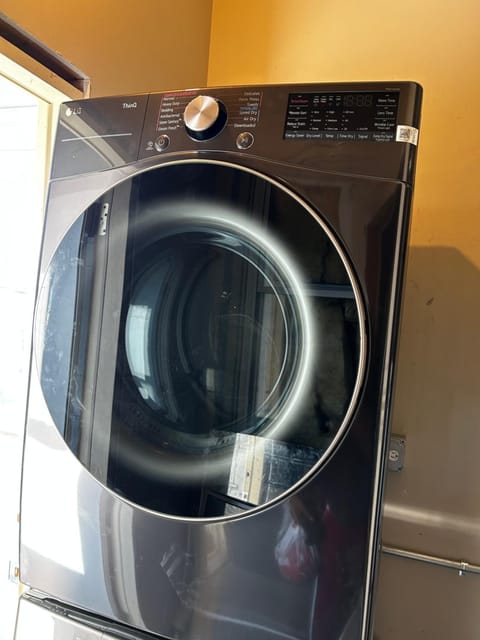 Entire Modern 2 Bedroom Apartment Apartment in Chicago