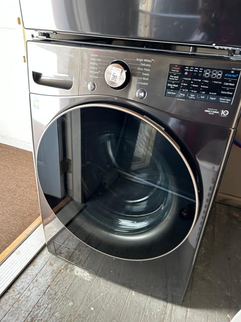 Entire Modern 2 Bedroom Apartment Apartment in Chicago