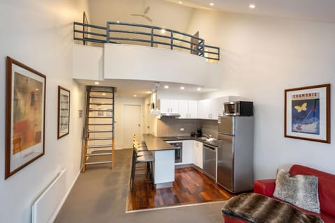 Lantern 1 Bedroom Ladder Loft with car space and Spectacular View Apartment in Thredbo