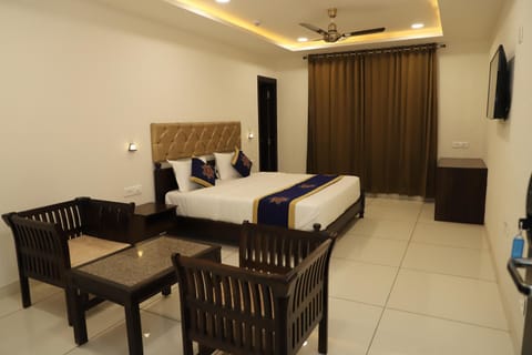 Clover Inn Hotel in Udaipur