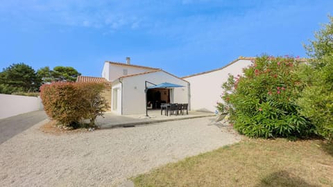 Property building, Garden, Garden view