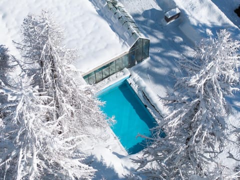 Winter, Swimming pool