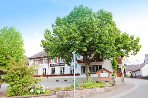 Hotel Gasthof Engel Alojamiento y desayuno in Offenburg