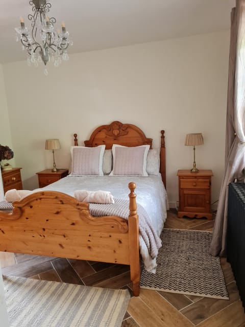 Kiltoy Cottage, Cosy 2 bedroomed Gate Lodge Cottage House in Letterkenny