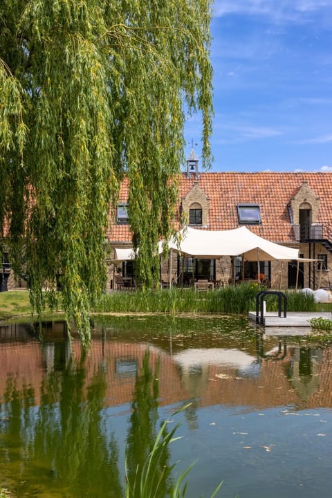 Property building, Garden