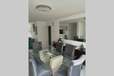 Modern and Cozy Appartment. Exclusive area. Condo in Lince