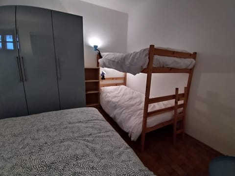 PARK SIDE Apartment Apartment in Province of Brescia