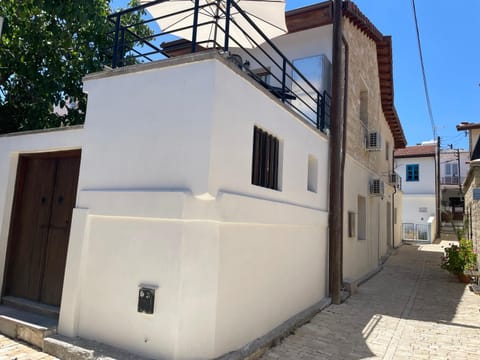 Omodos Katoi Holiday Homes House in Limassol District