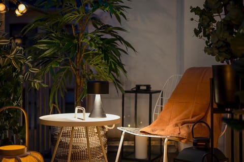 Balcony/Terrace, furniture