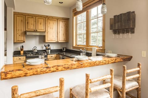 Lone Peak Townhome 5 House in Big Sky