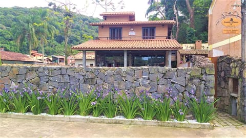 Santa Paula - Cocanha - De frente para a Praia Haus in Caraguatatuba