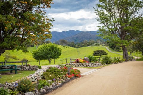 Henkley Cottage 1 Isaiah Farm Stay in Central Tilba