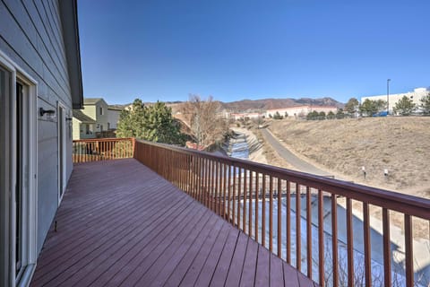 Updated Springs Home - 3 Mi to Garden of the Gods! House in Colorado Springs