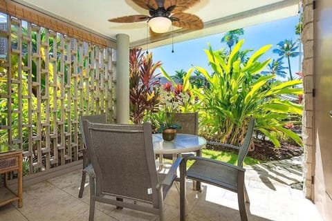 Enjoy the sunset at OCEAN FRONT 1BR Apartment - pool on site! Eigentumswohnung in Holualoa