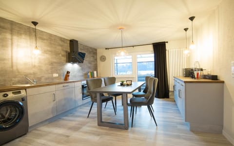 Kitchen or kitchenette, Living room, Seating area