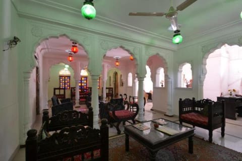 Rawla Mrignayani Palace Hotel in Jaipur