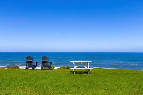 Newly Remodeled Cliffs Resort in Princeville condo Apartment in Princeville