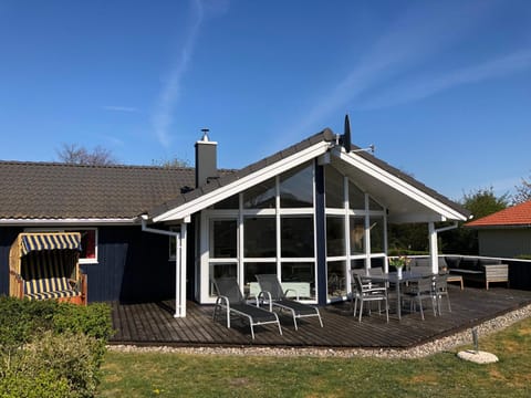 Property building, BBQ facilities, Garden, Balcony/Terrace, Seating area