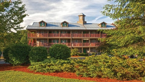 Holiday Inn Club Vacations Oak n Spruce Resort in the Berkshires an IHG Hotel Hotel in South Lee