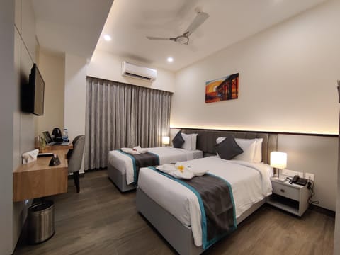 PARK IRIS HOTELS, Bharathi Nagar Hotel in Vijayawada