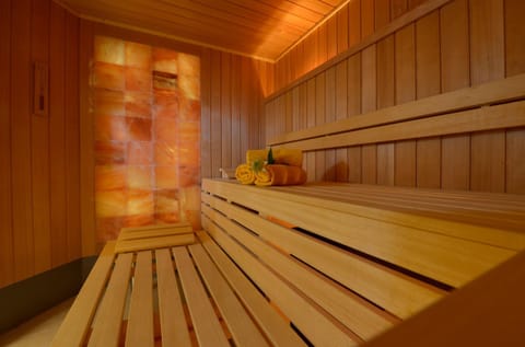 Sauna, Spa and wellness centre/facilities