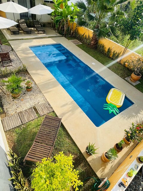 Property building, Swimming pool